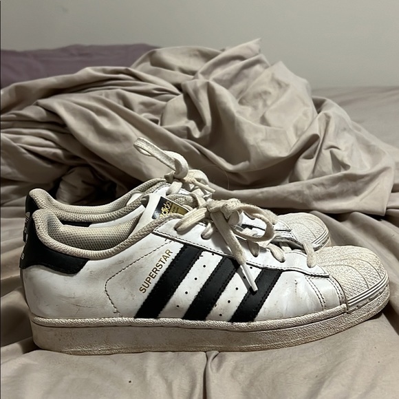 Adidas shoes - Picture 2 of 2